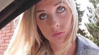 Blonde hitchhiker Vinna Reed getting her cunt banged outdoor