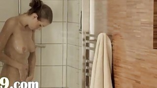 Reaching orgasm in the hungry shower